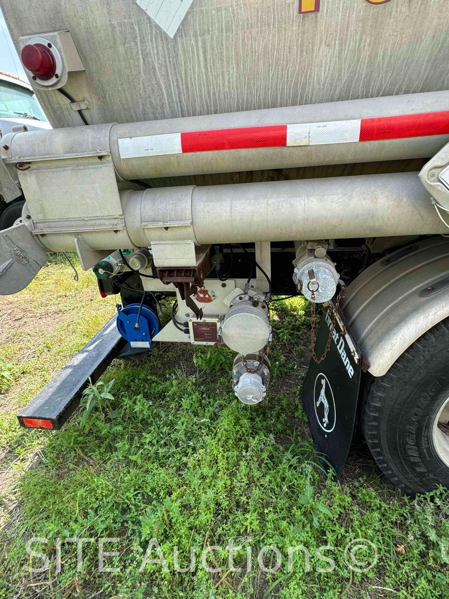 1998 Kenworth T800 T/A Fuel Truck