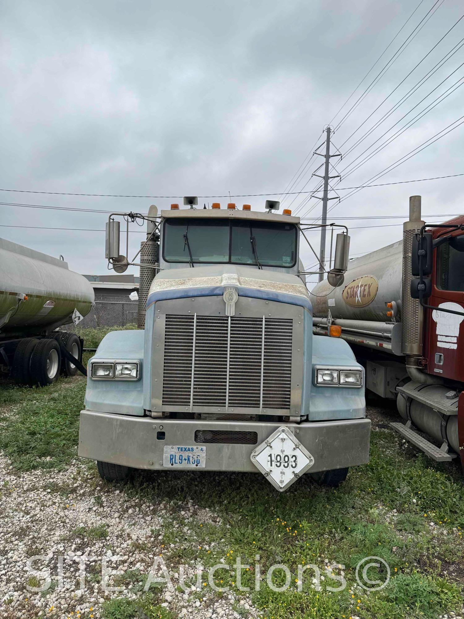 1994 Kenworth T800 T/A Fuel Truck