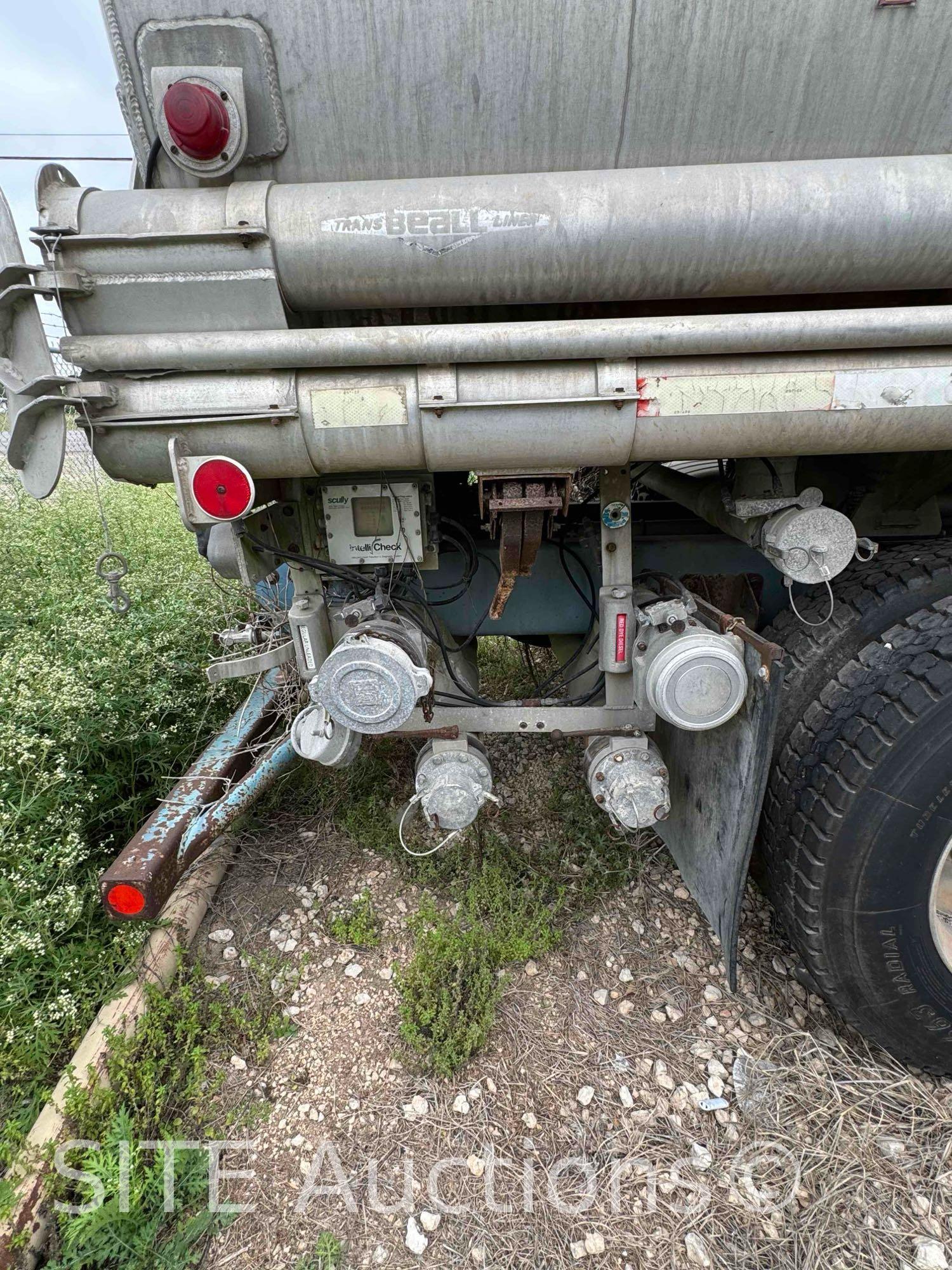 1994 Kenworth T800 T/A Fuel Truck