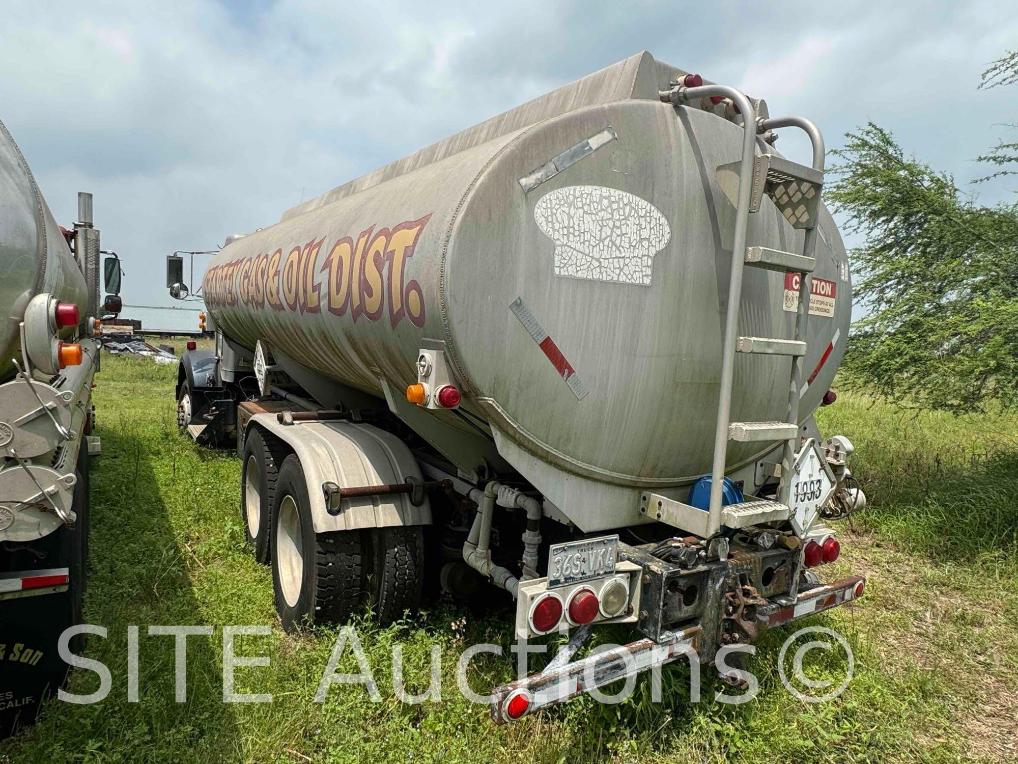 1993 Kenworth T800 T/A Fuel Truck