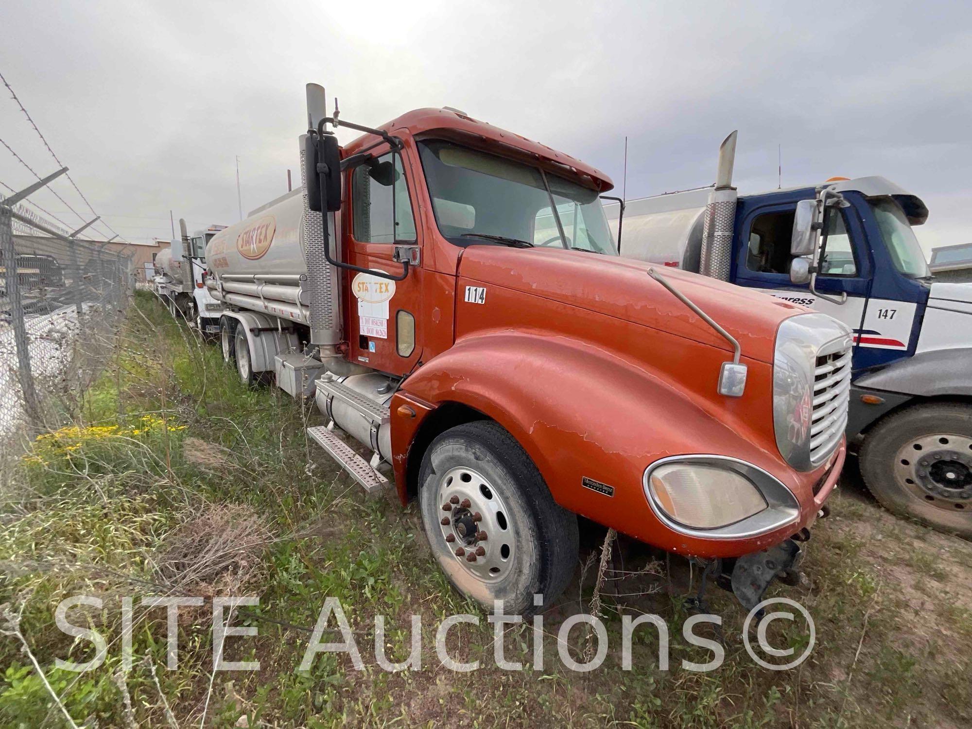 2006 Freightliner Columbia T/A Fuel Truck