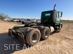 1996 Volvo WCA T/A Daycab Truck Tractor