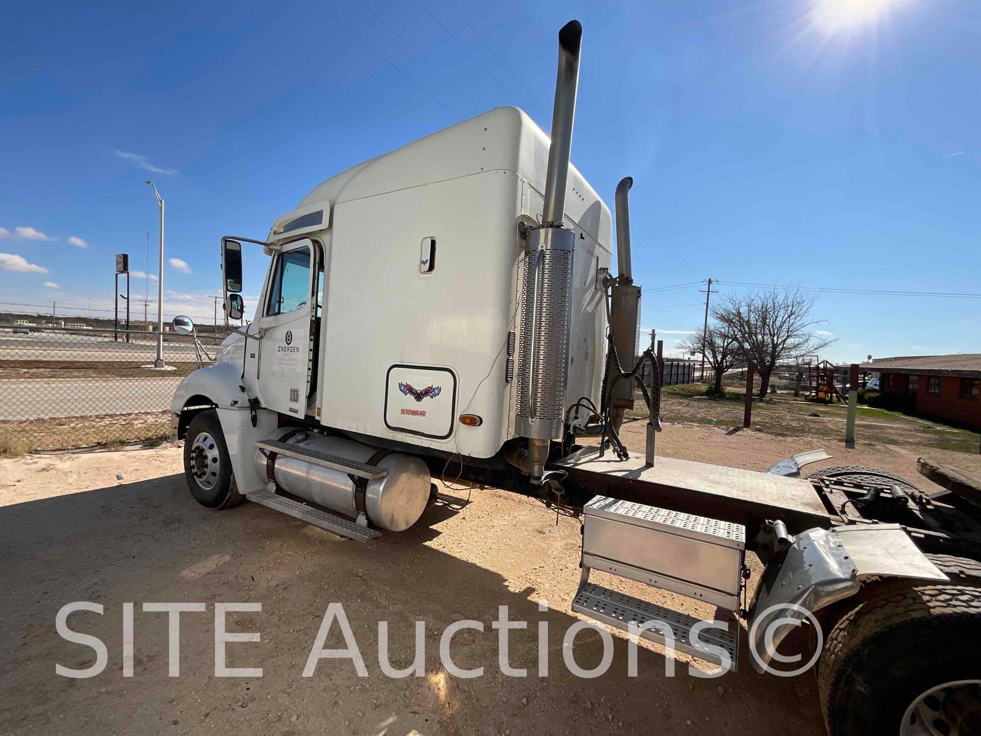 2004 Freightliner Columbia T/A Sleeper Truck Tractor