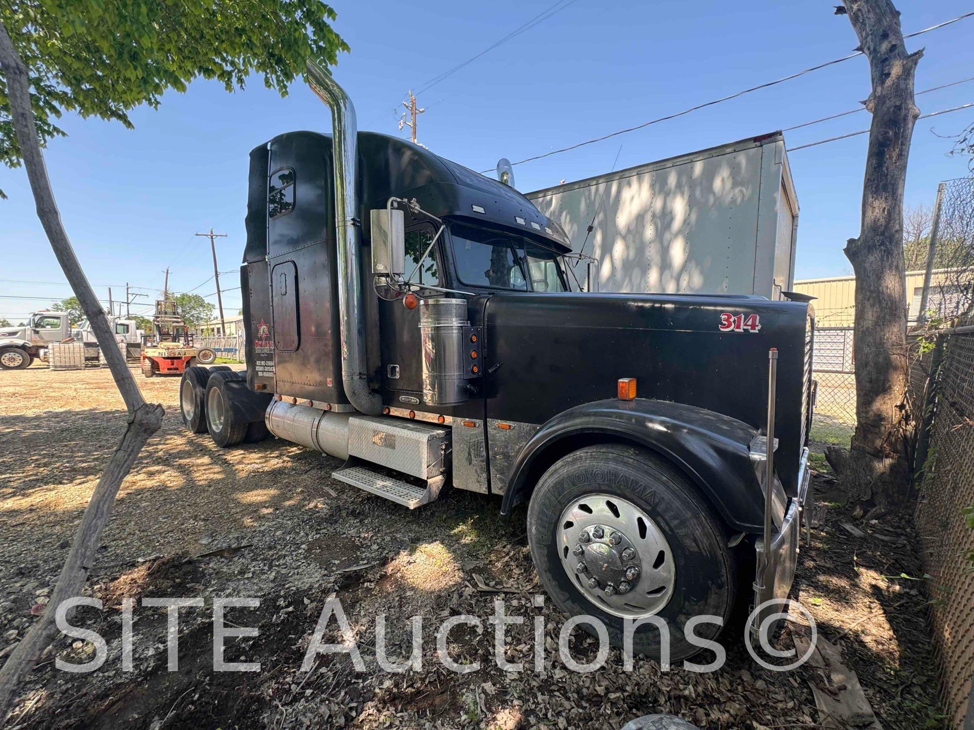 1997 Freightliner FLD120 T/A Sleeper Truck Tractor