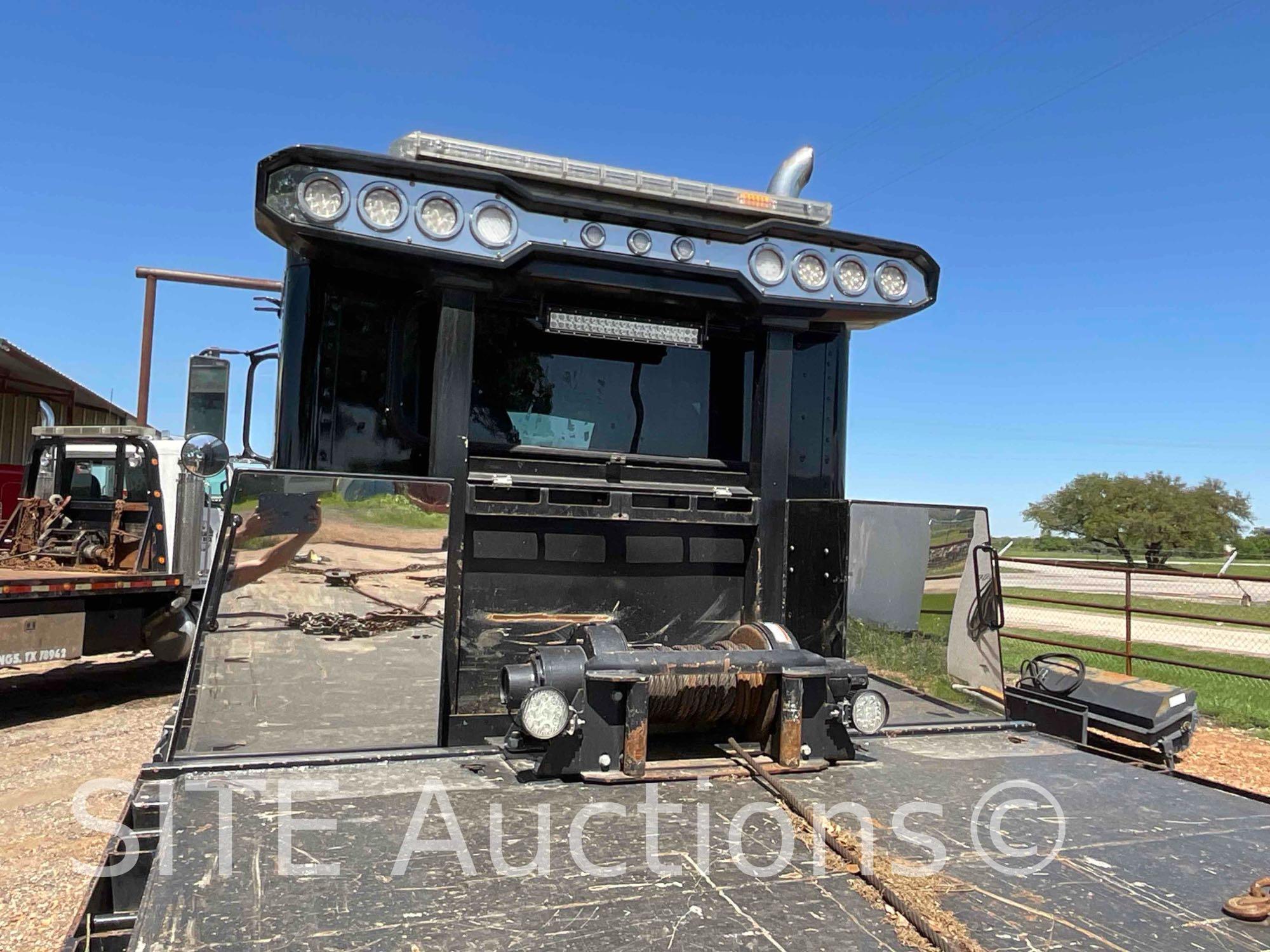 2005 Peterbilt 357 T/A T/A Rollback Truck