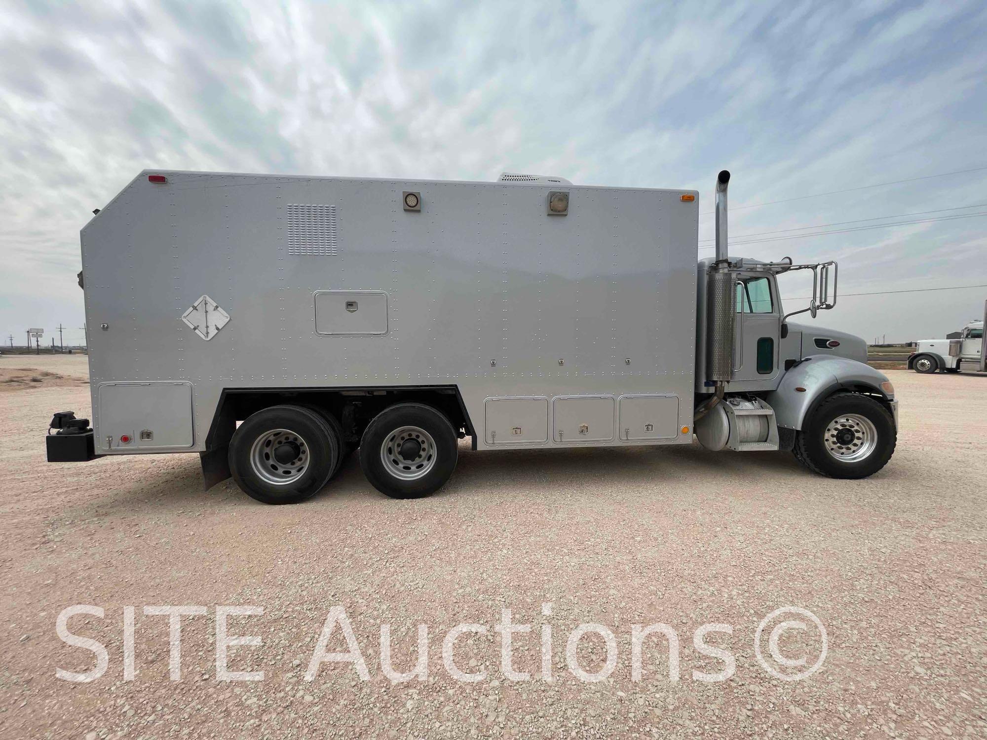 2006 Peterbilt 335 T/A Wireline Truck