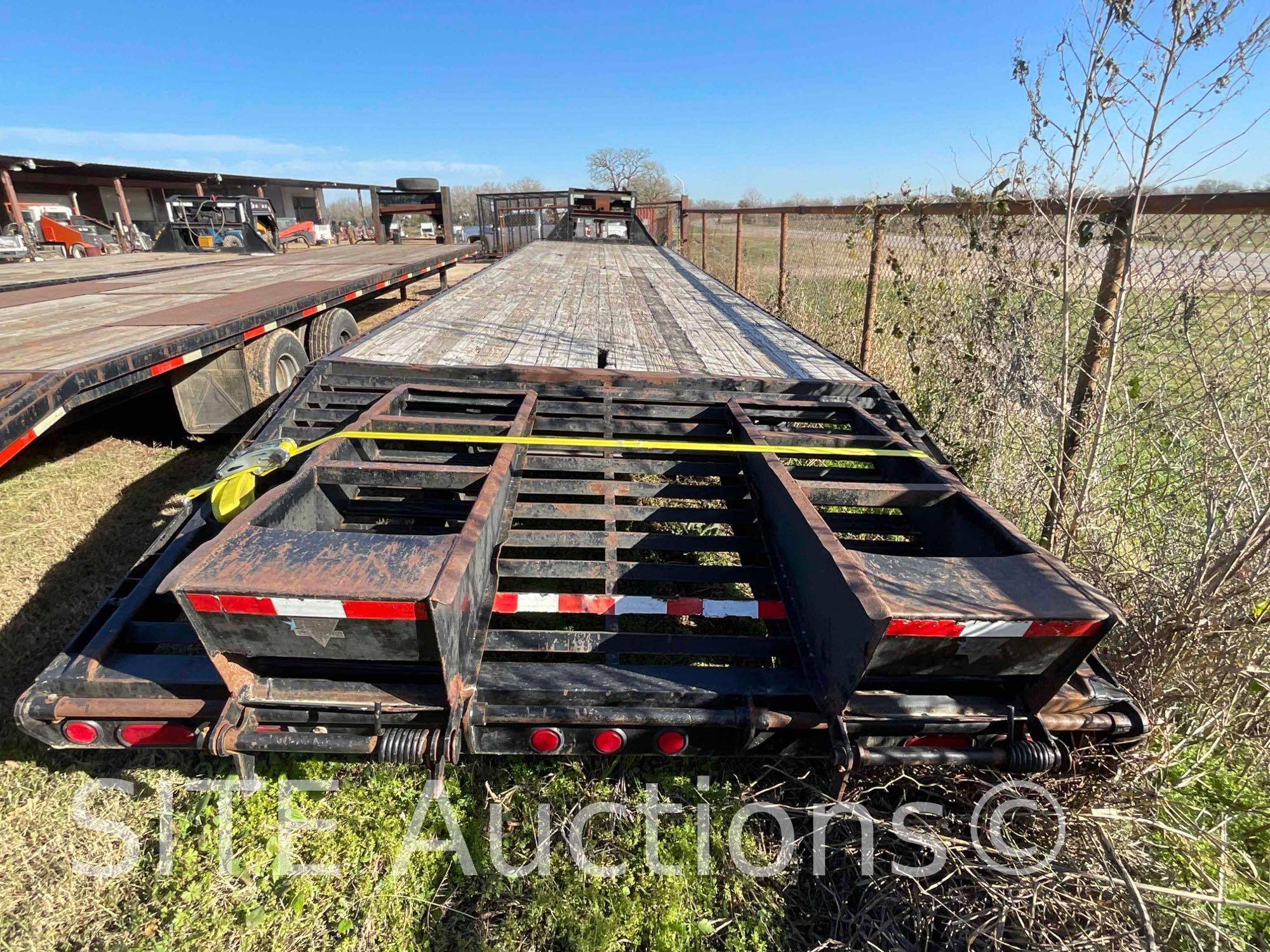 2015 PJ Gooseneck T/A Flatbed Trailer