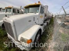 1999 Peterbilt 385 T/A Fuel Truck