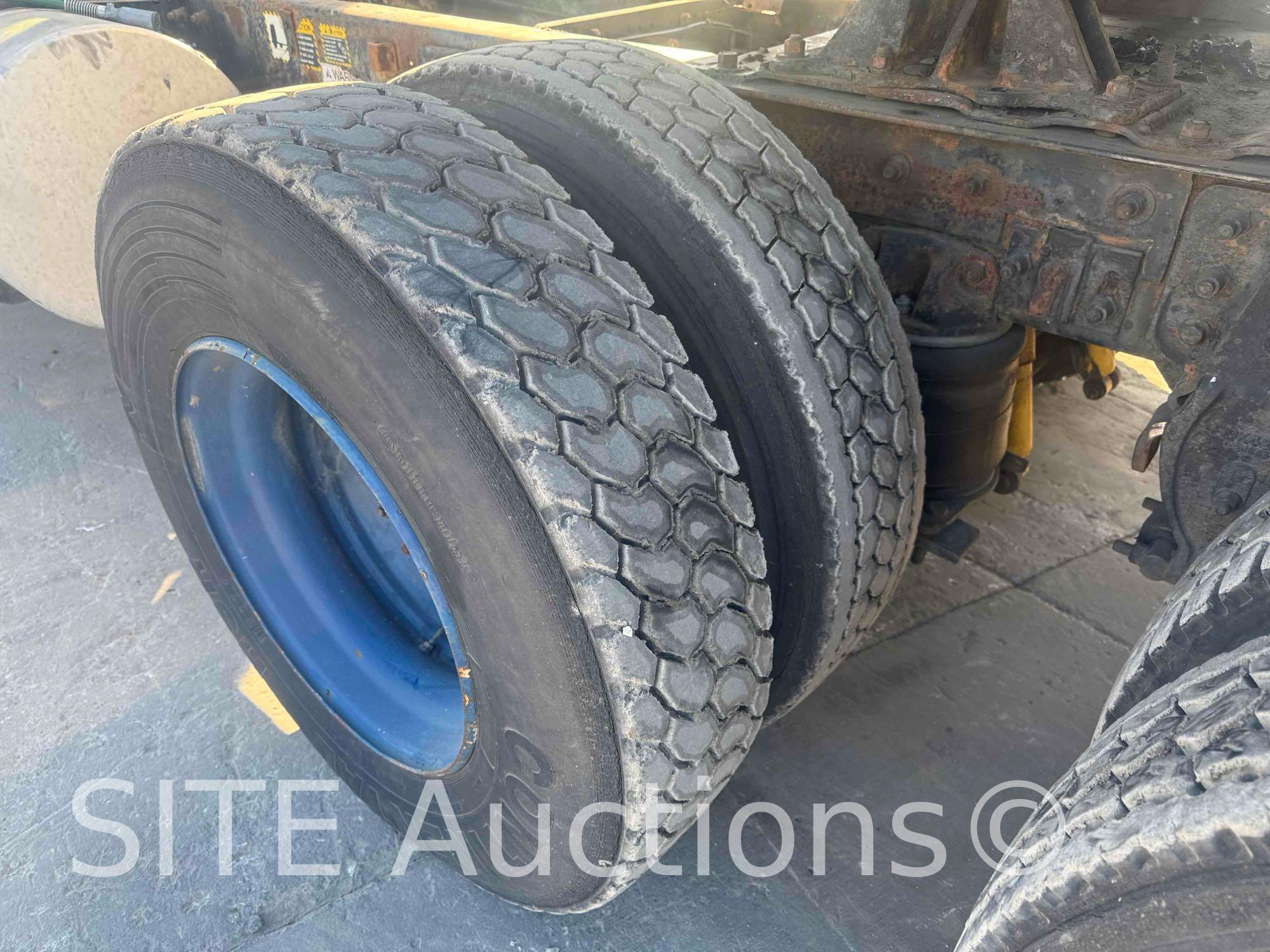 1994 Mack CH613 T/A Daycab Truck Tractor