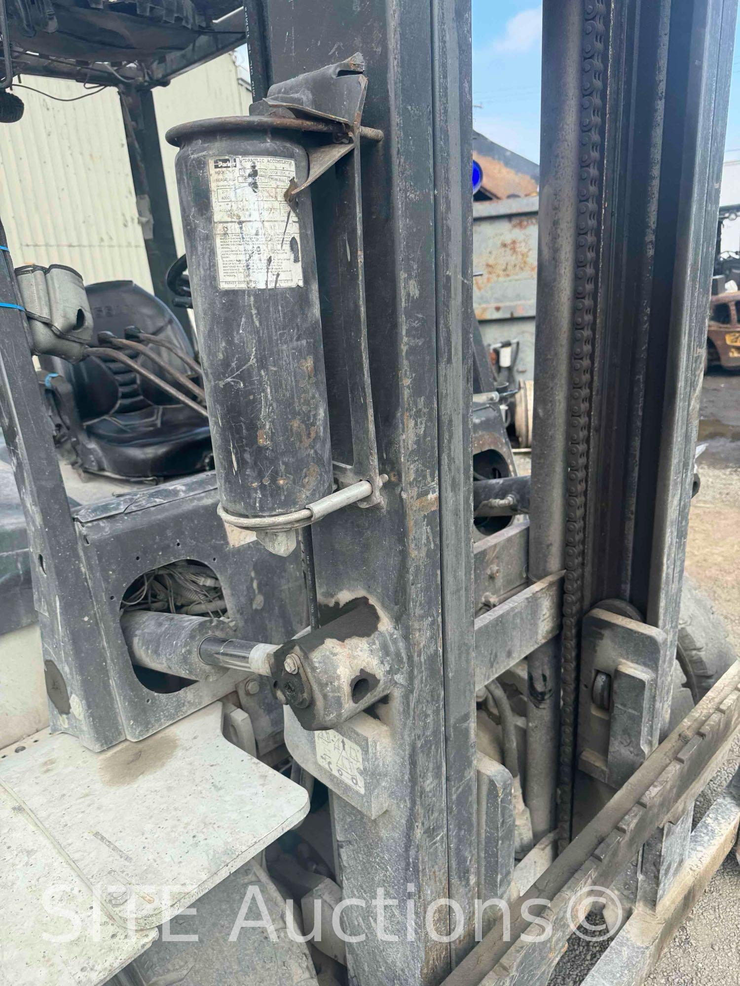 2013 Nissan MW1F4A40V Forklift