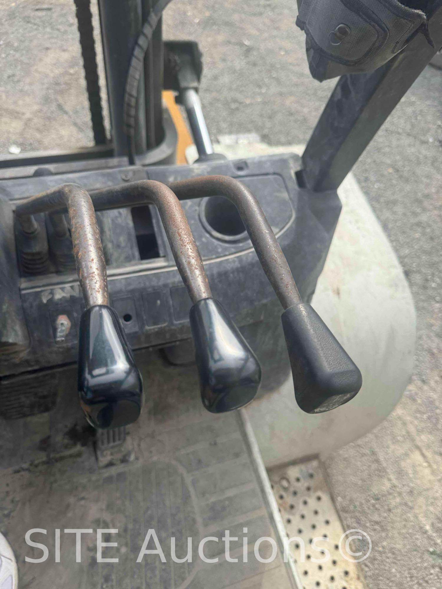 2013 Nissan MW1F4A40V Forklift