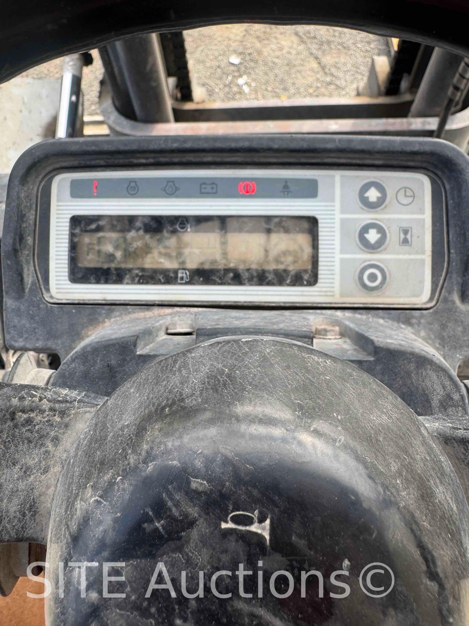 2013 Nissan MW1F4A40V Forklift