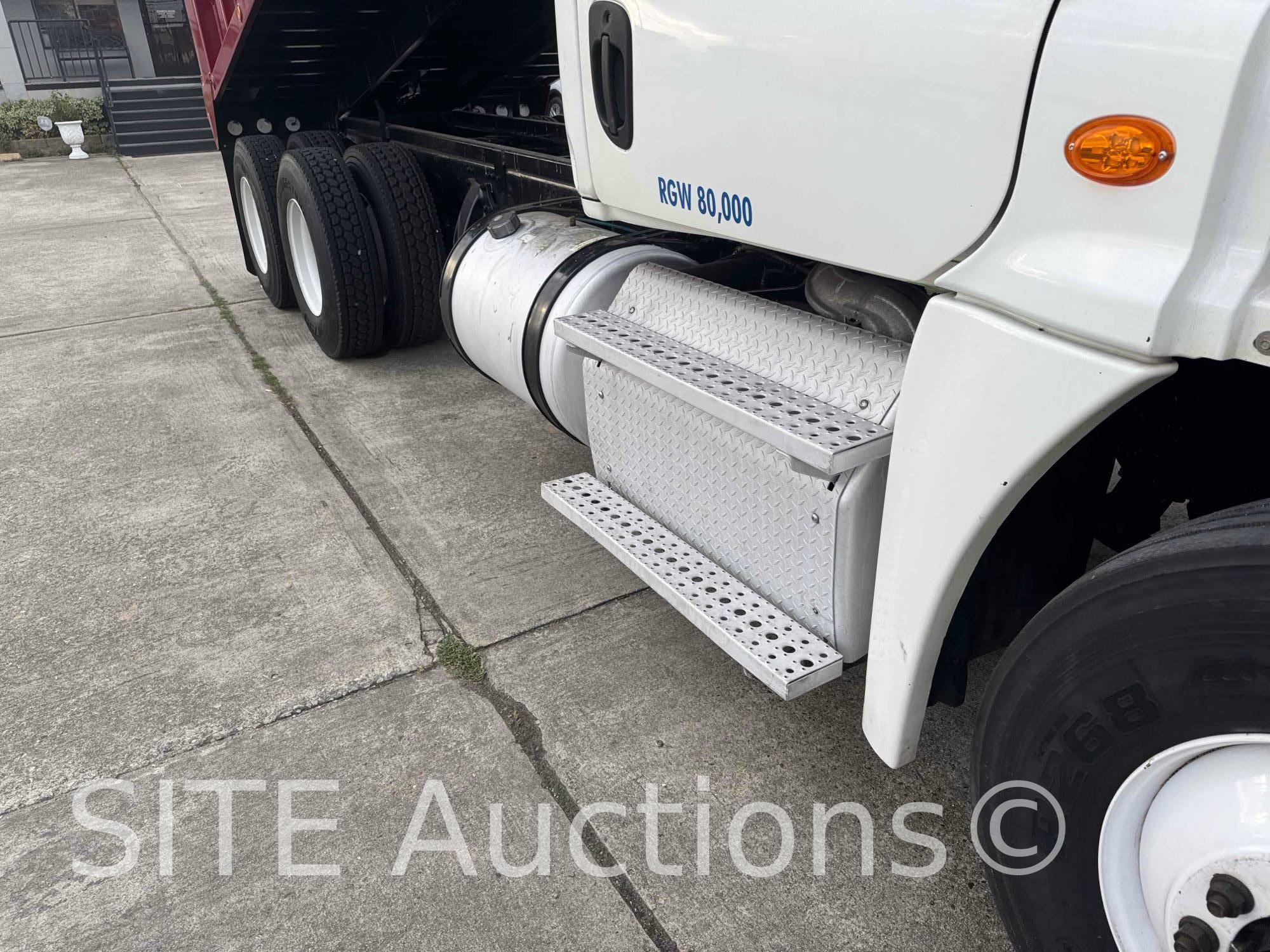 2015 Freightliner T/A Dump Truck