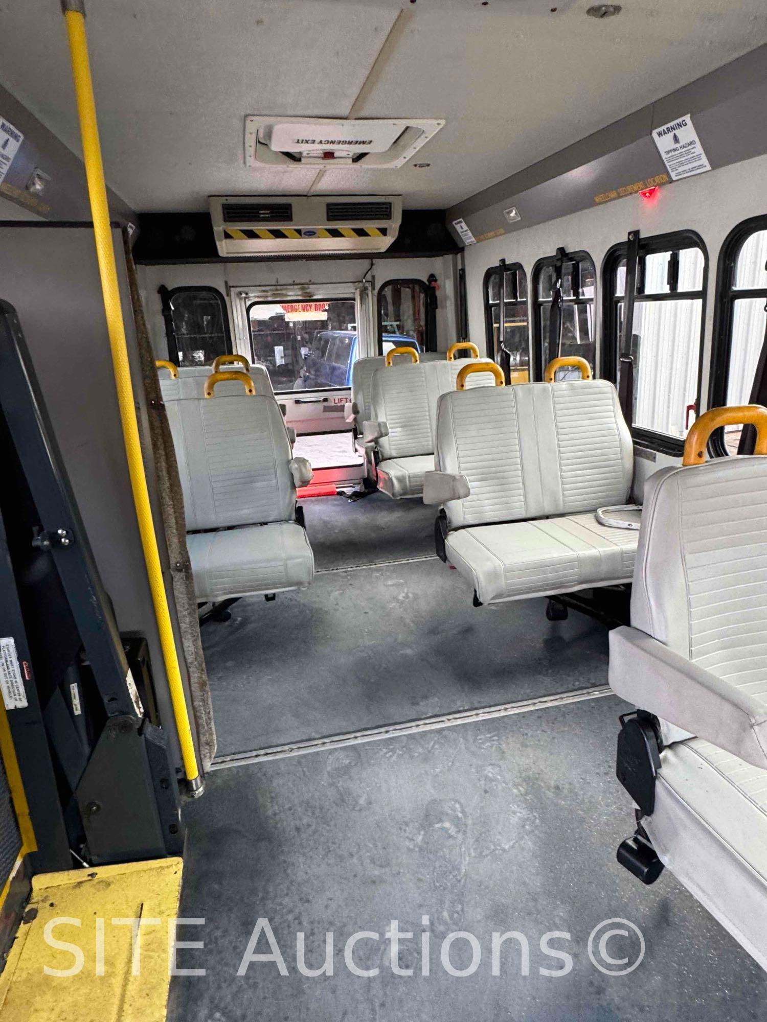 2009 Ford E450 Bus