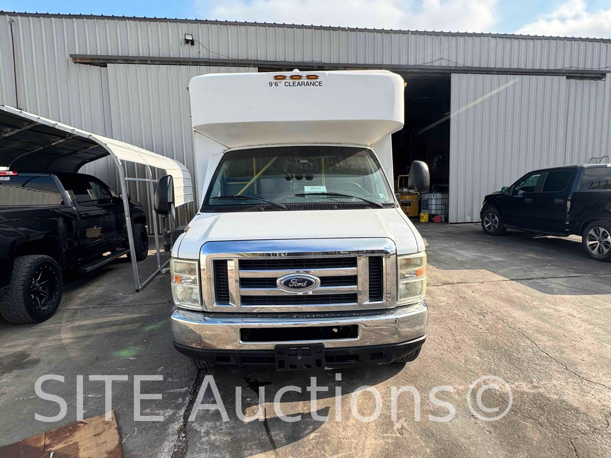 2009 Ford E450 Bus