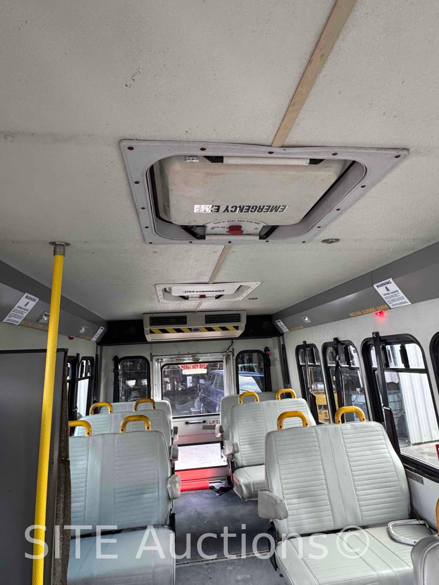 2009 Ford E450 Bus