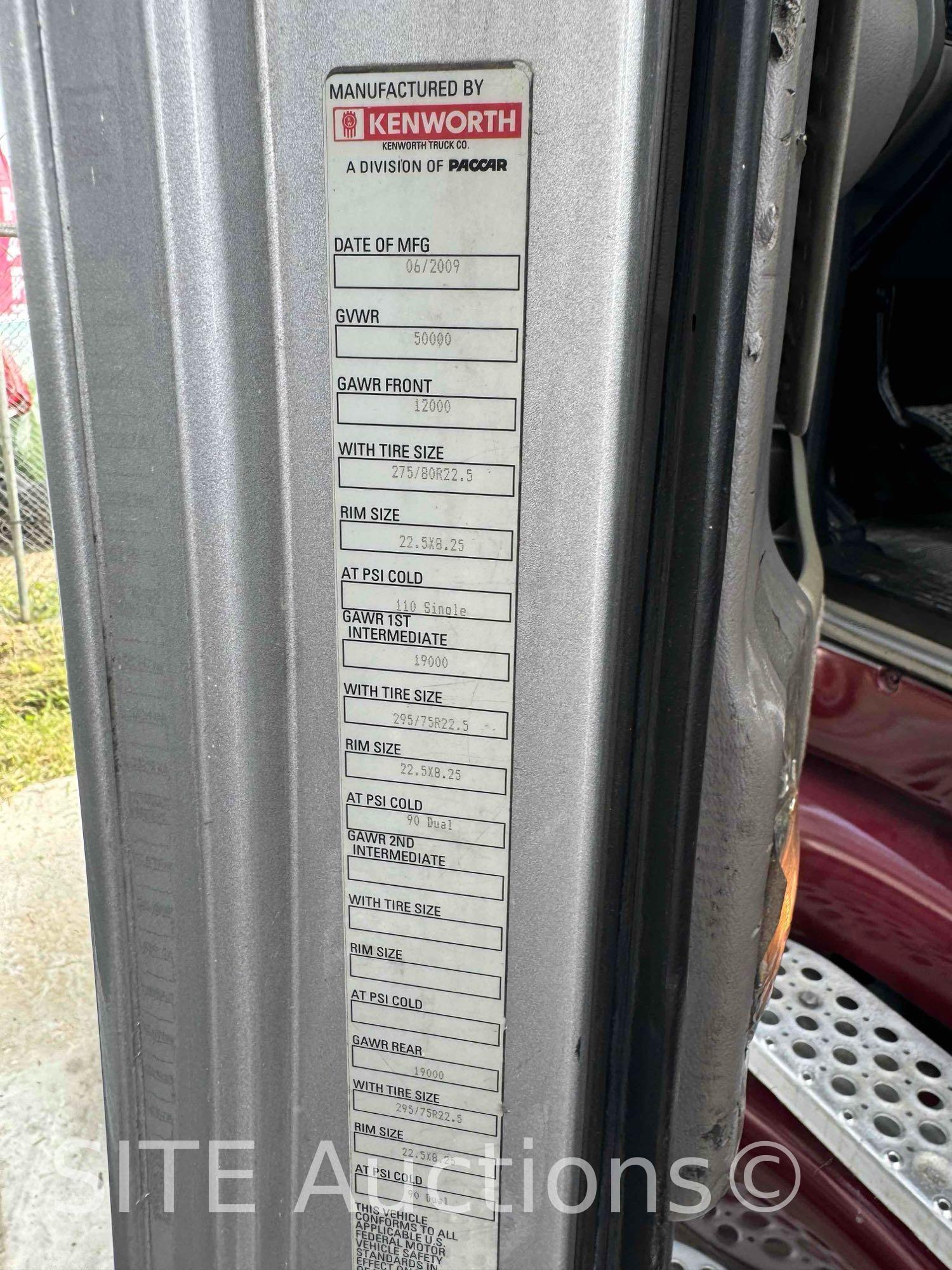 2010 Kenworth T2000 T/A Sleeper Truck Tractor