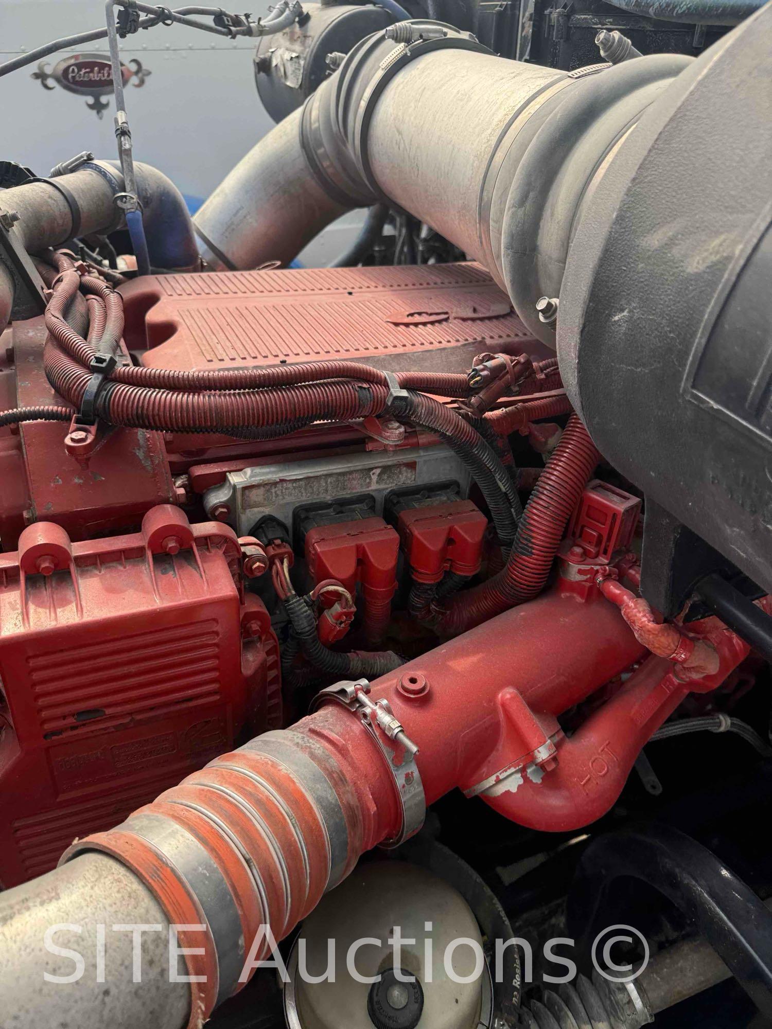 2010 Kenworth T2000 T/A Sleeper Truck Tractor