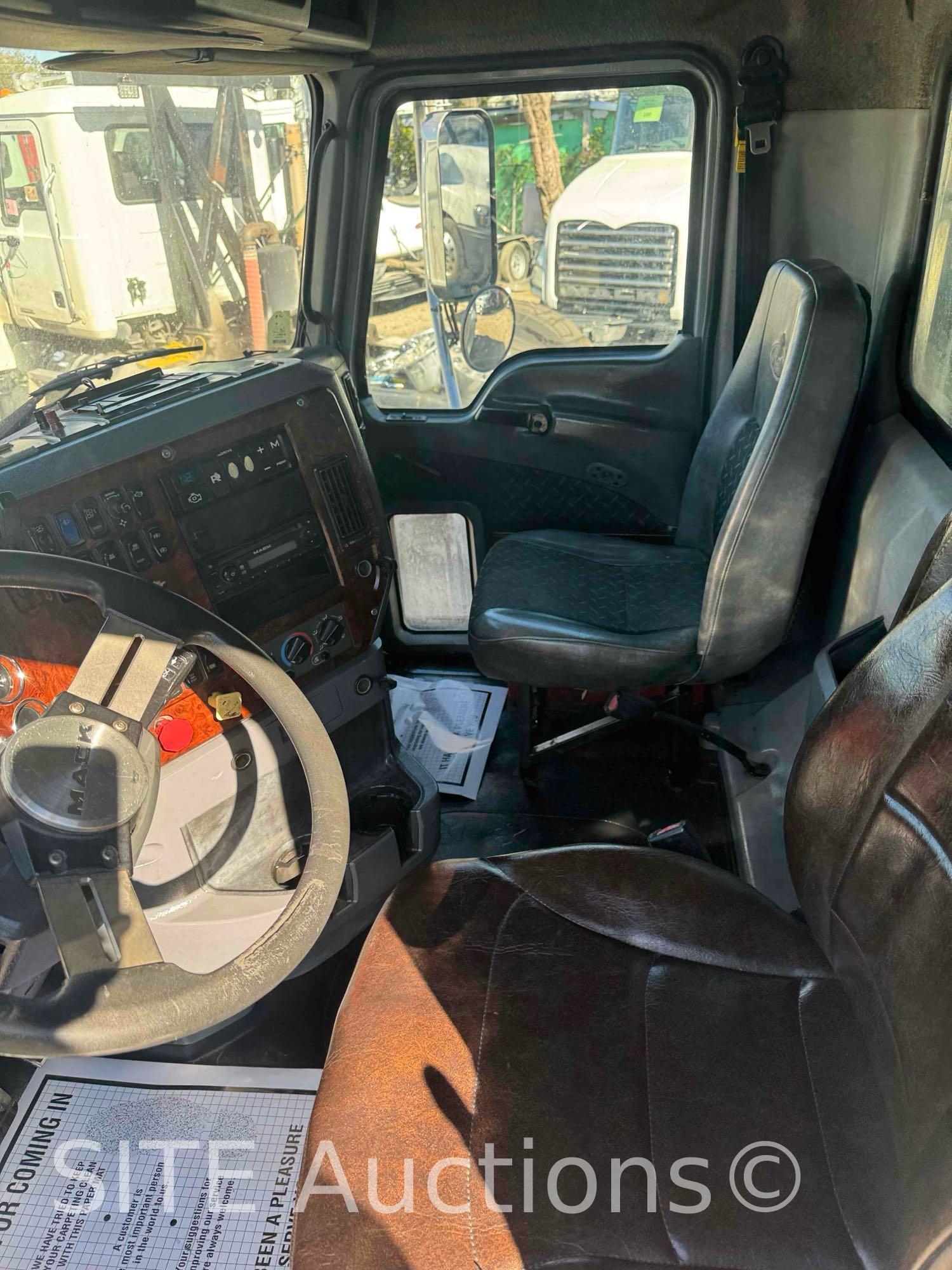 2015 Mack CXU613 Tri/A Dump Truck