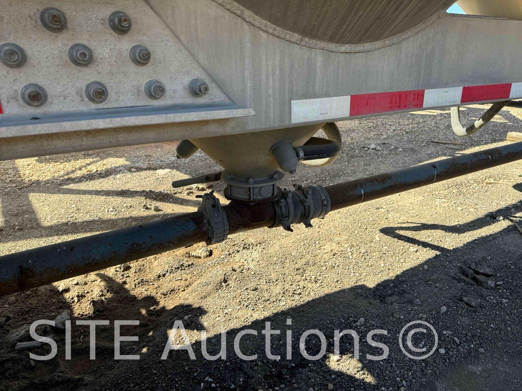 2014 Trail King T/A Pneumatic Dry Bulk Trailer