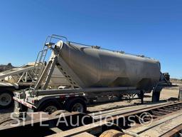 2014 Trail King T/A Pneumatic Dry Bulk Trailer