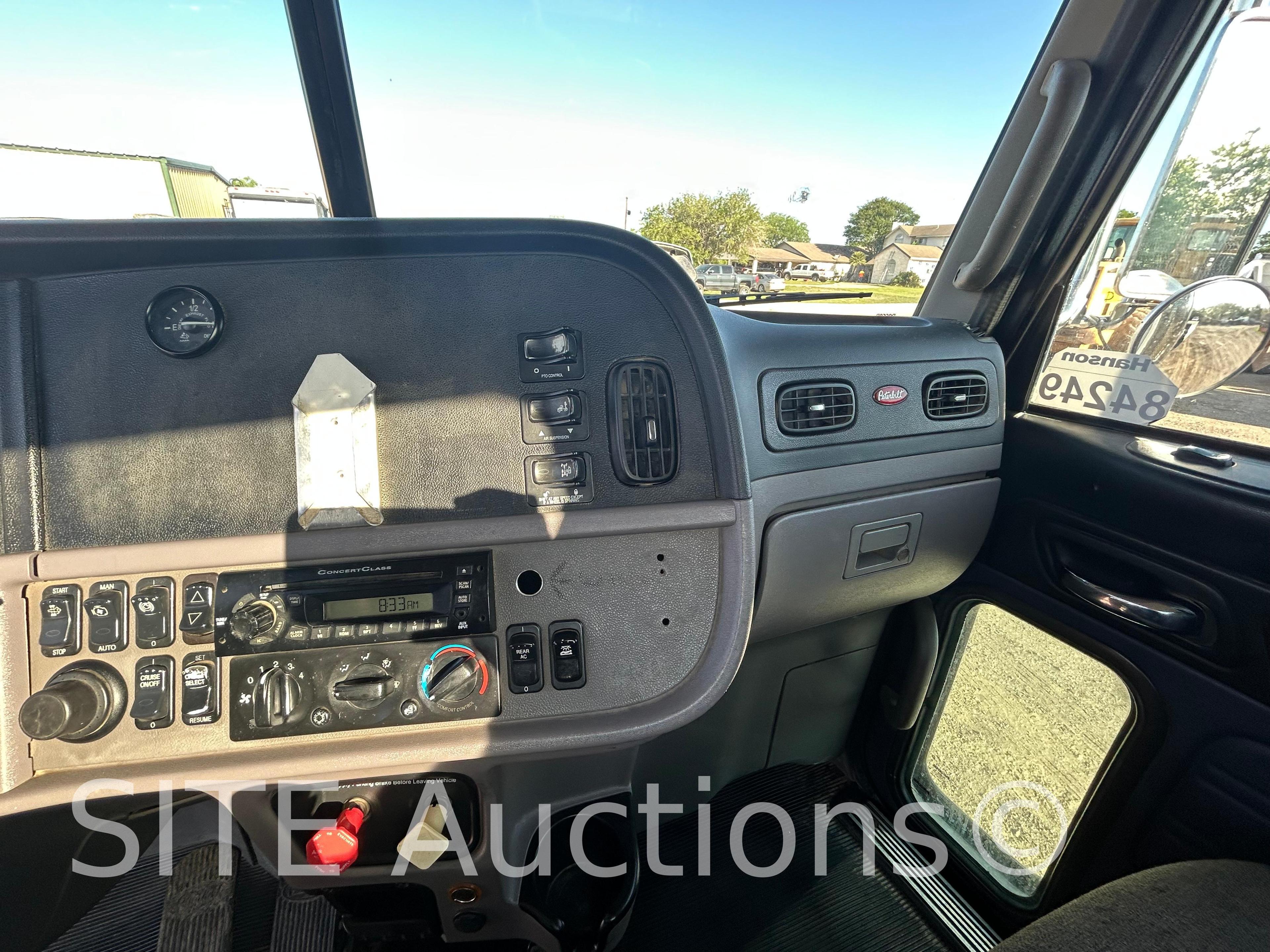 2012 Peterbilt 367 T/A Daycab Truck Tractor