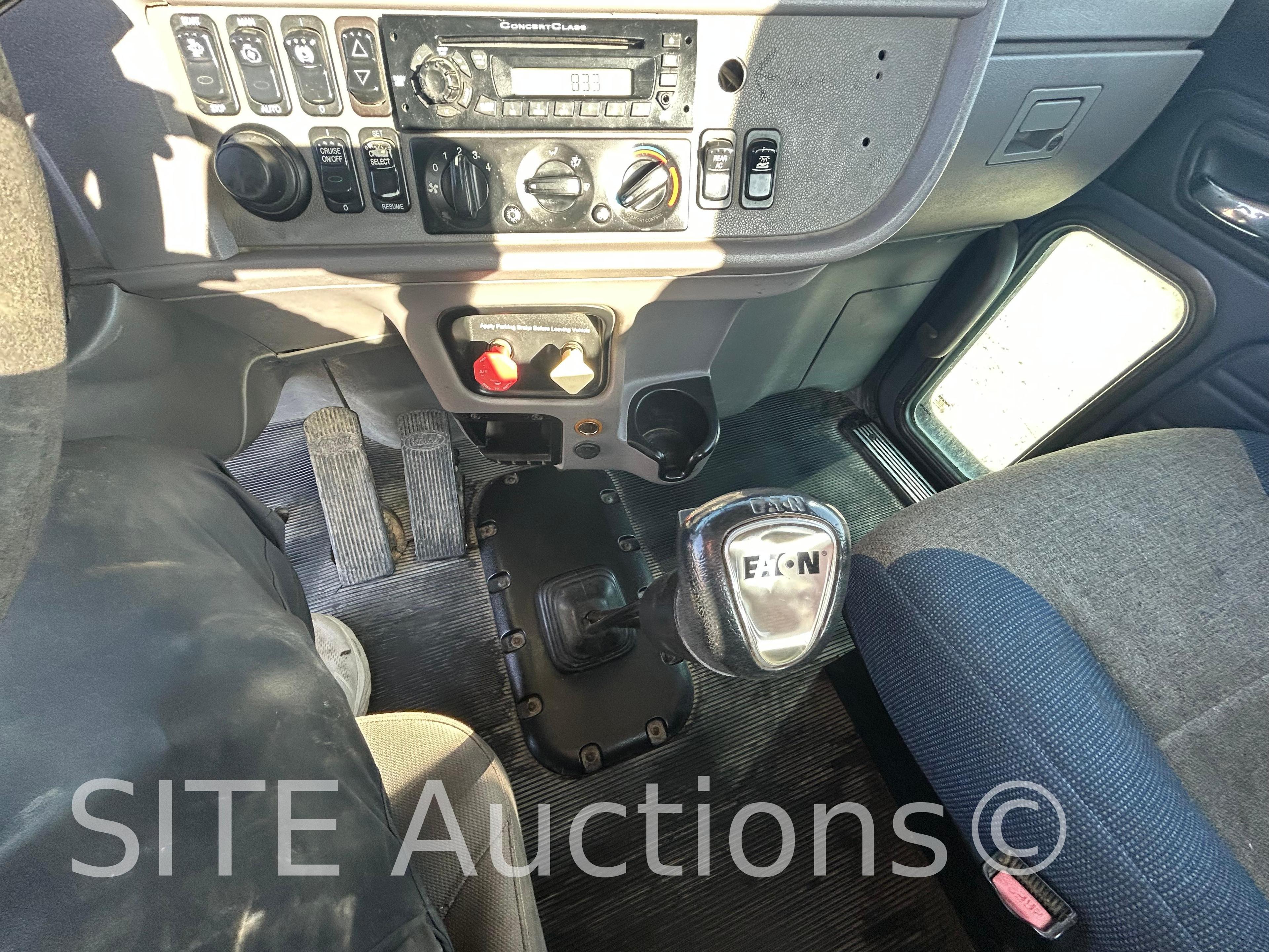 2012 Peterbilt 367 T/A Daycab Truck Tractor
