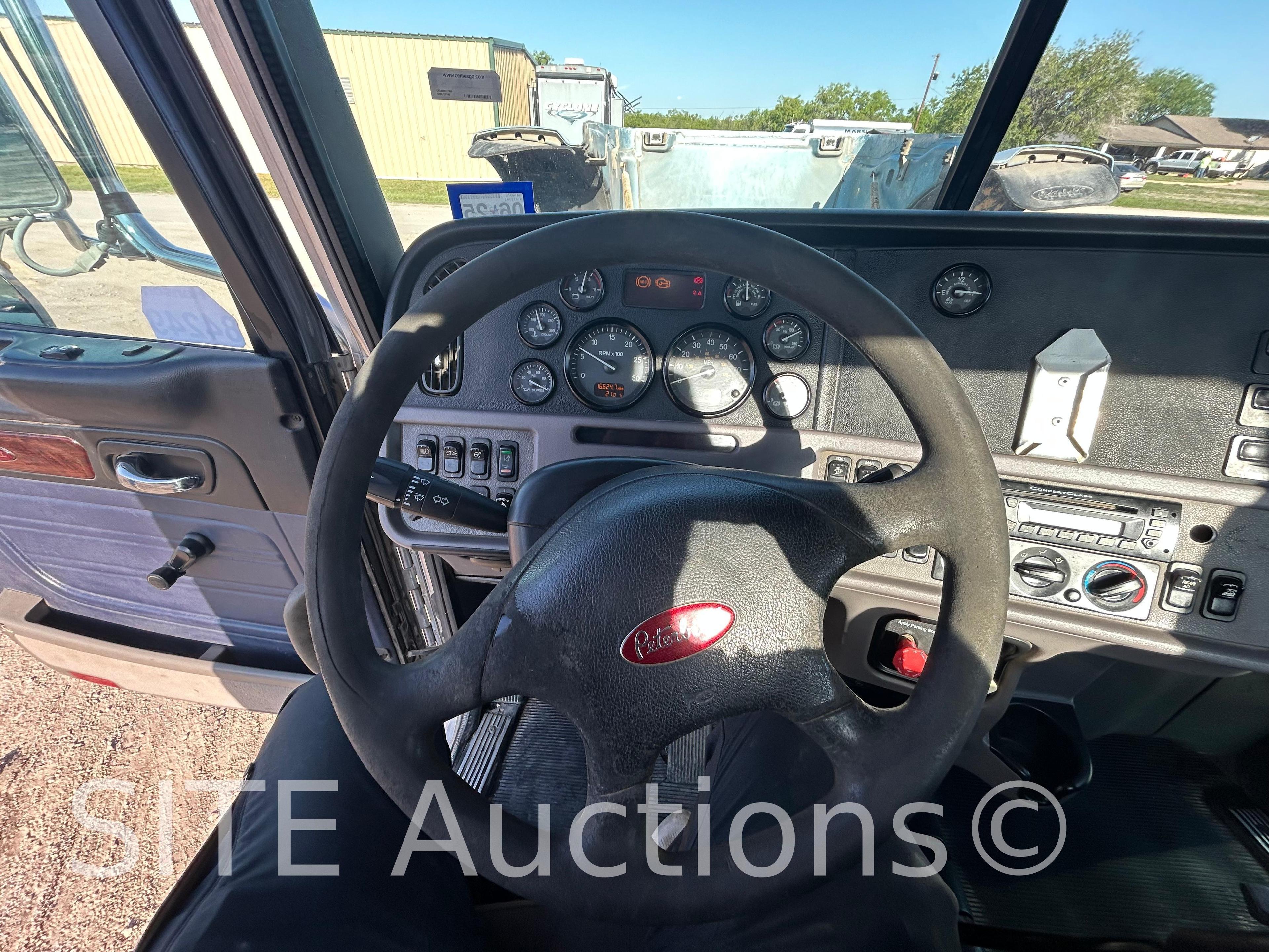 2012 Peterbilt 367 T/A Daycab Truck Tractor