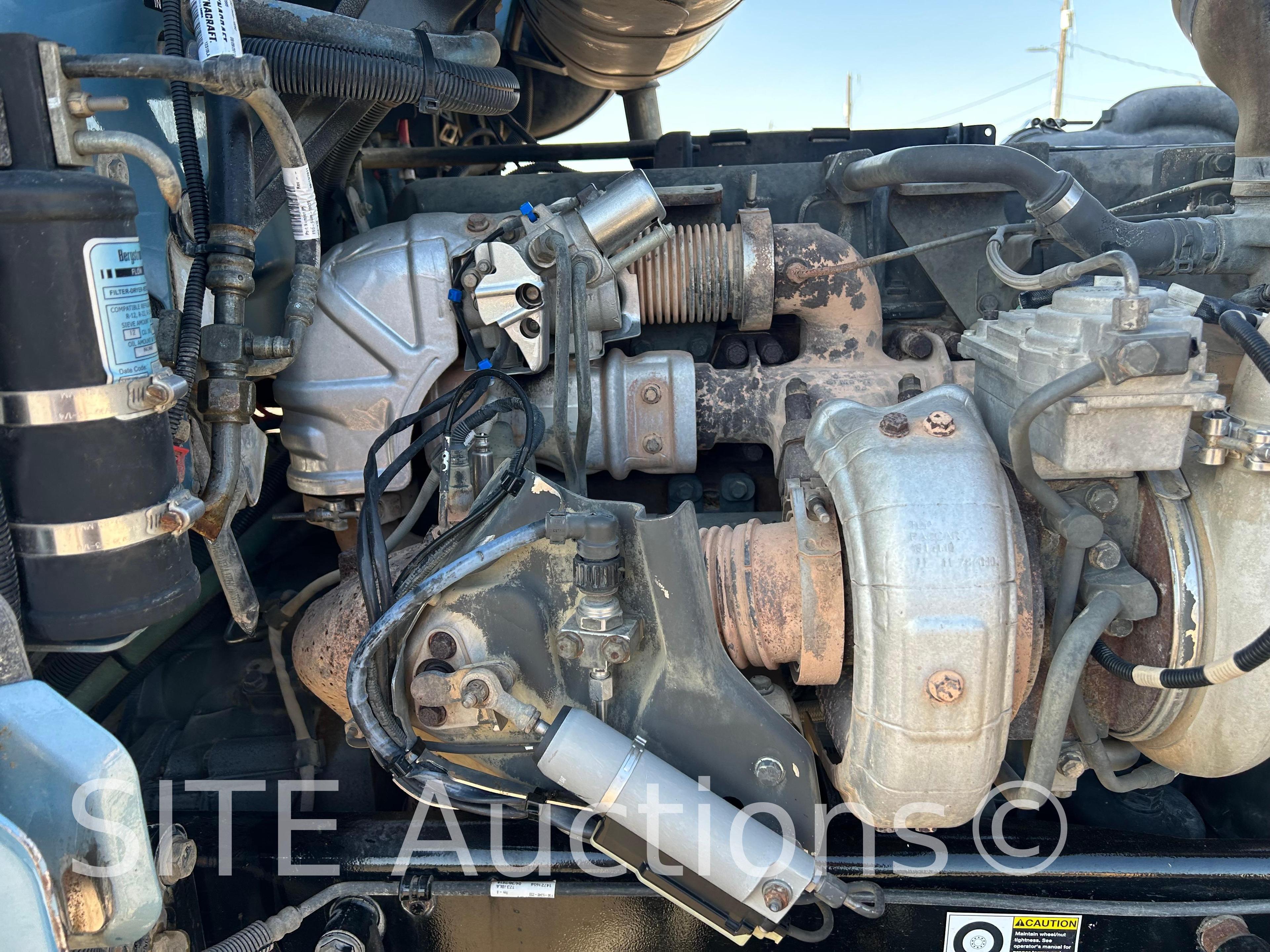 2012 Peterbilt 367 T/A Daycab Truck Tractor