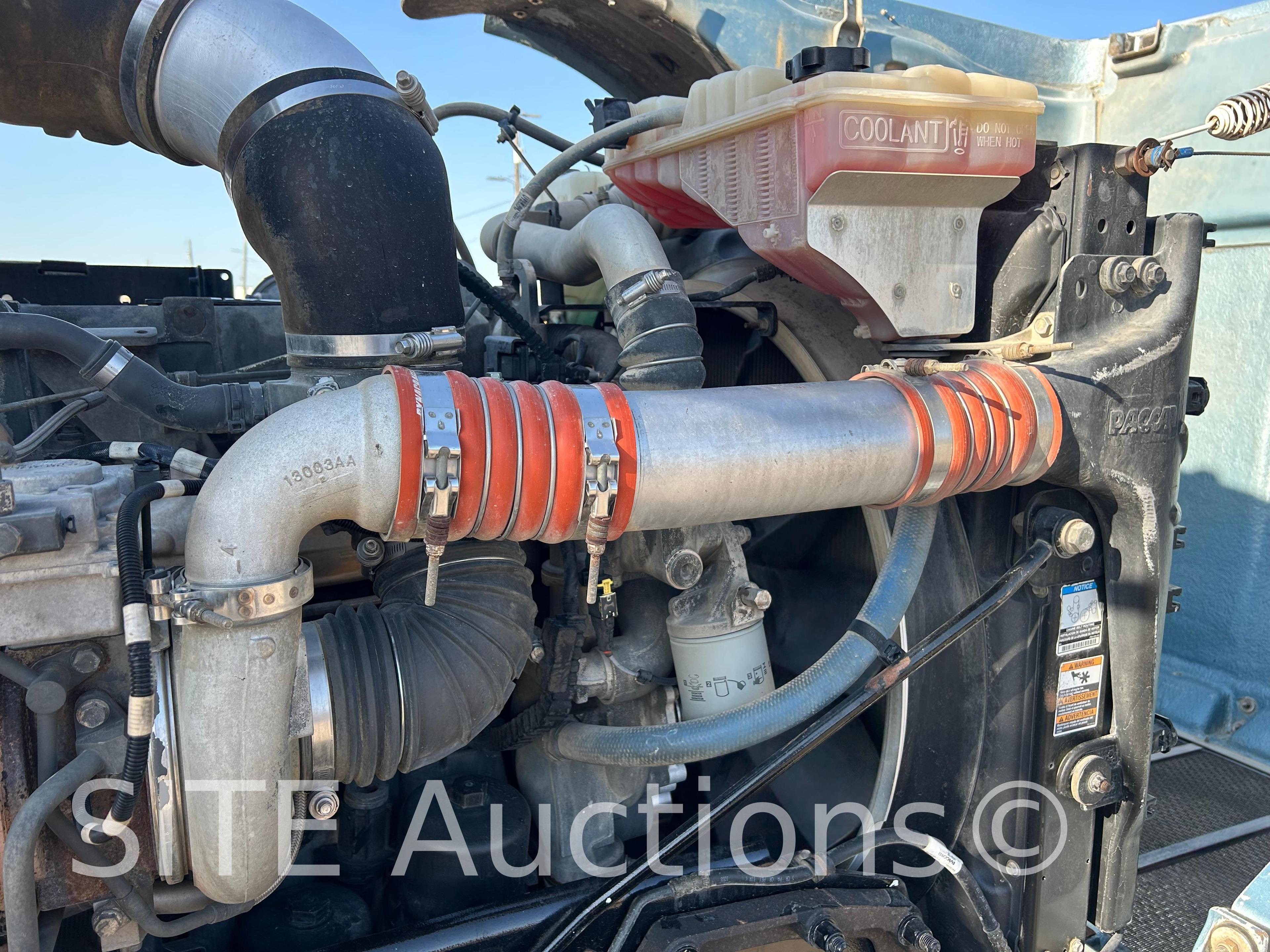 2012 Peterbilt 367 T/A Daycab Truck Tractor
