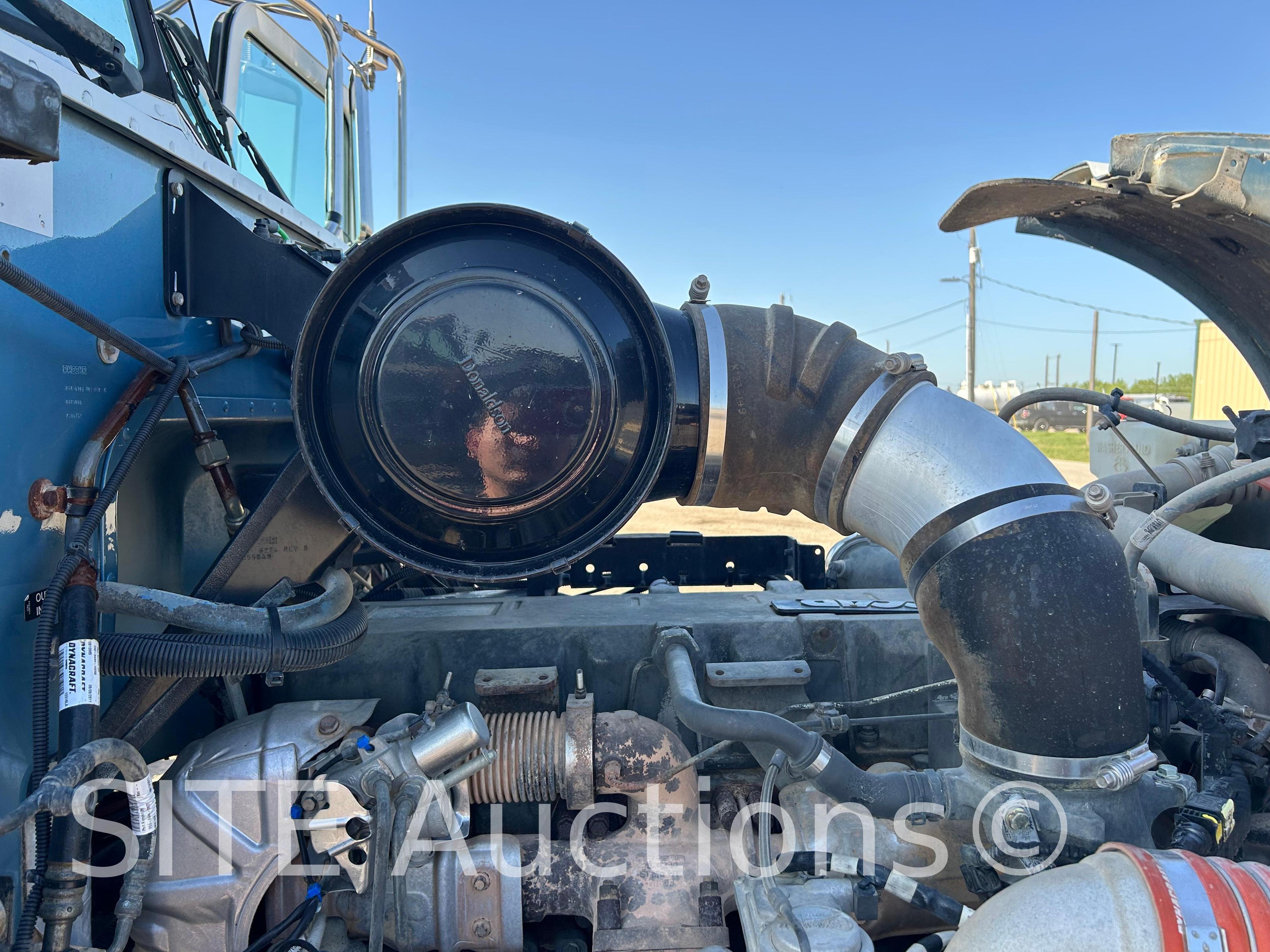 2012 Peterbilt 367 T/A Daycab Truck Tractor