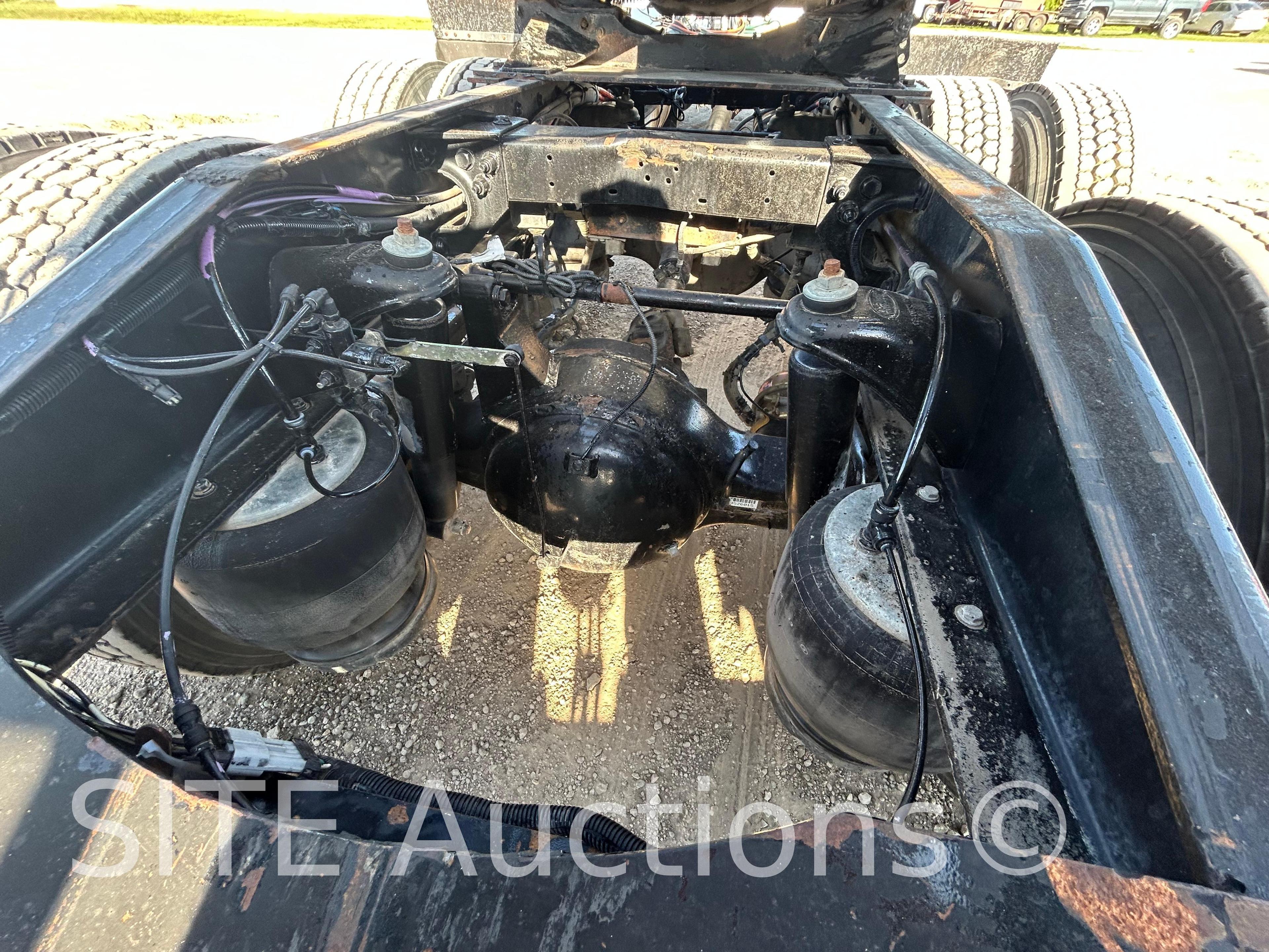 2012 Peterbilt 367 T/A Daycab Truck Tractor