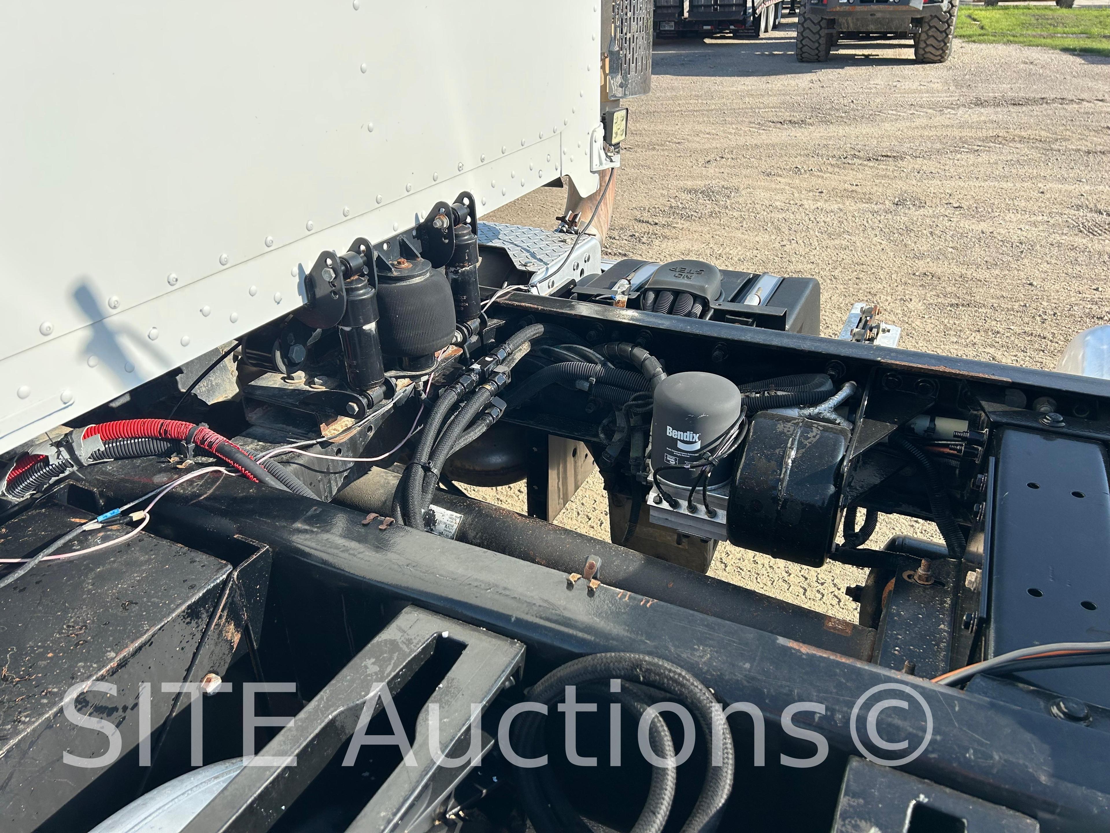 2012 Peterbilt 367 T/A Daycab Truck Tractor