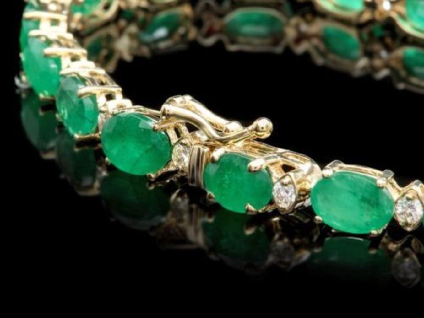 14K Gold 12.89ct Emerald 0.81ct Diamond Bracelet