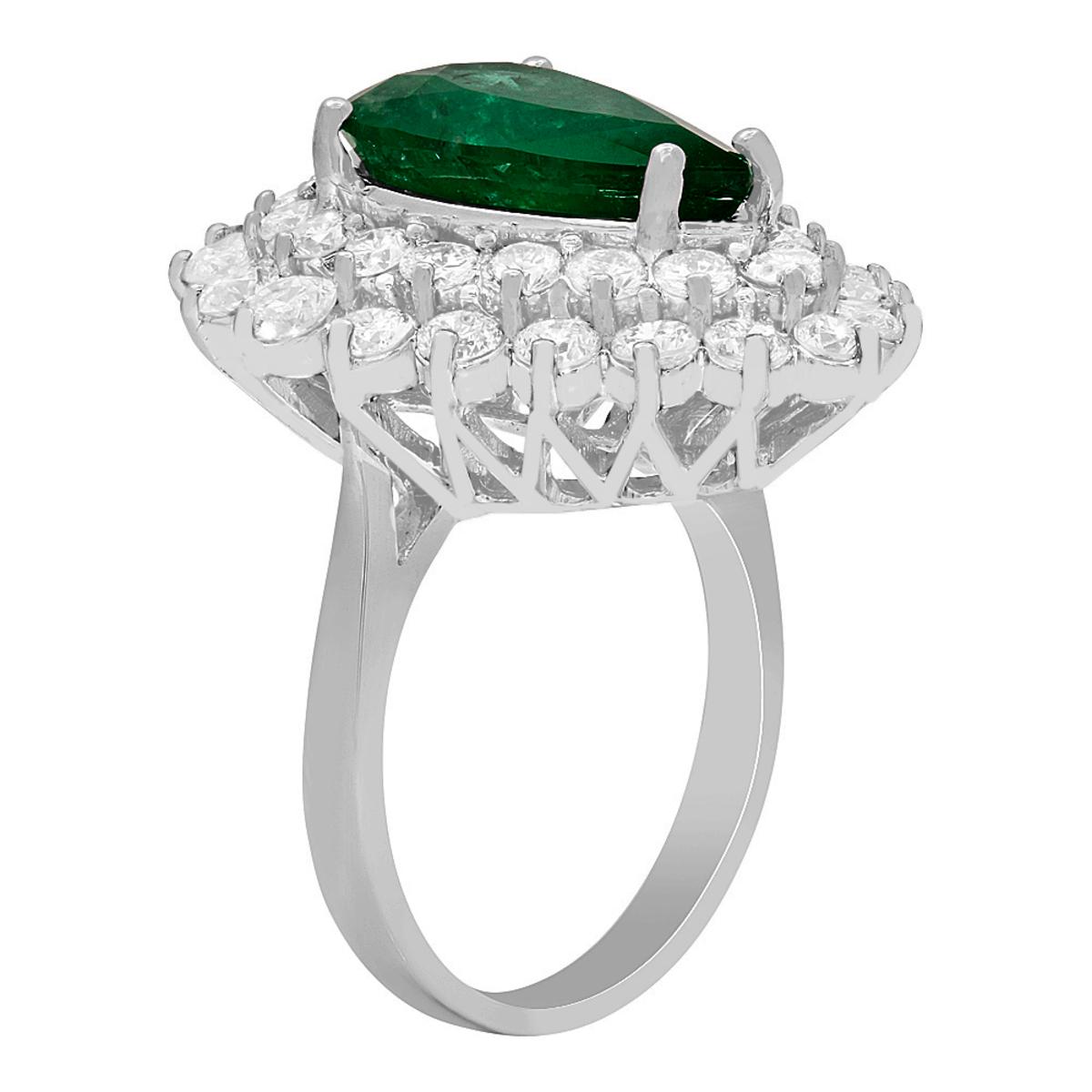 14k White Gold 5.20ct Emerald 2.78ct Diamond Ring