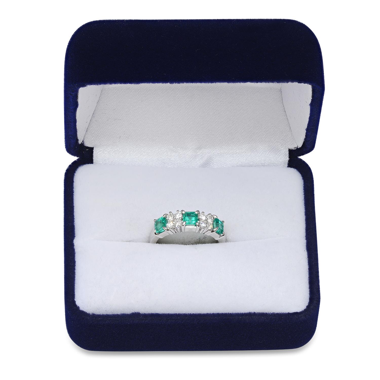 Platinum Setting wit 0.84ct Emerald and 0.33ct Diamond Ladies Ring