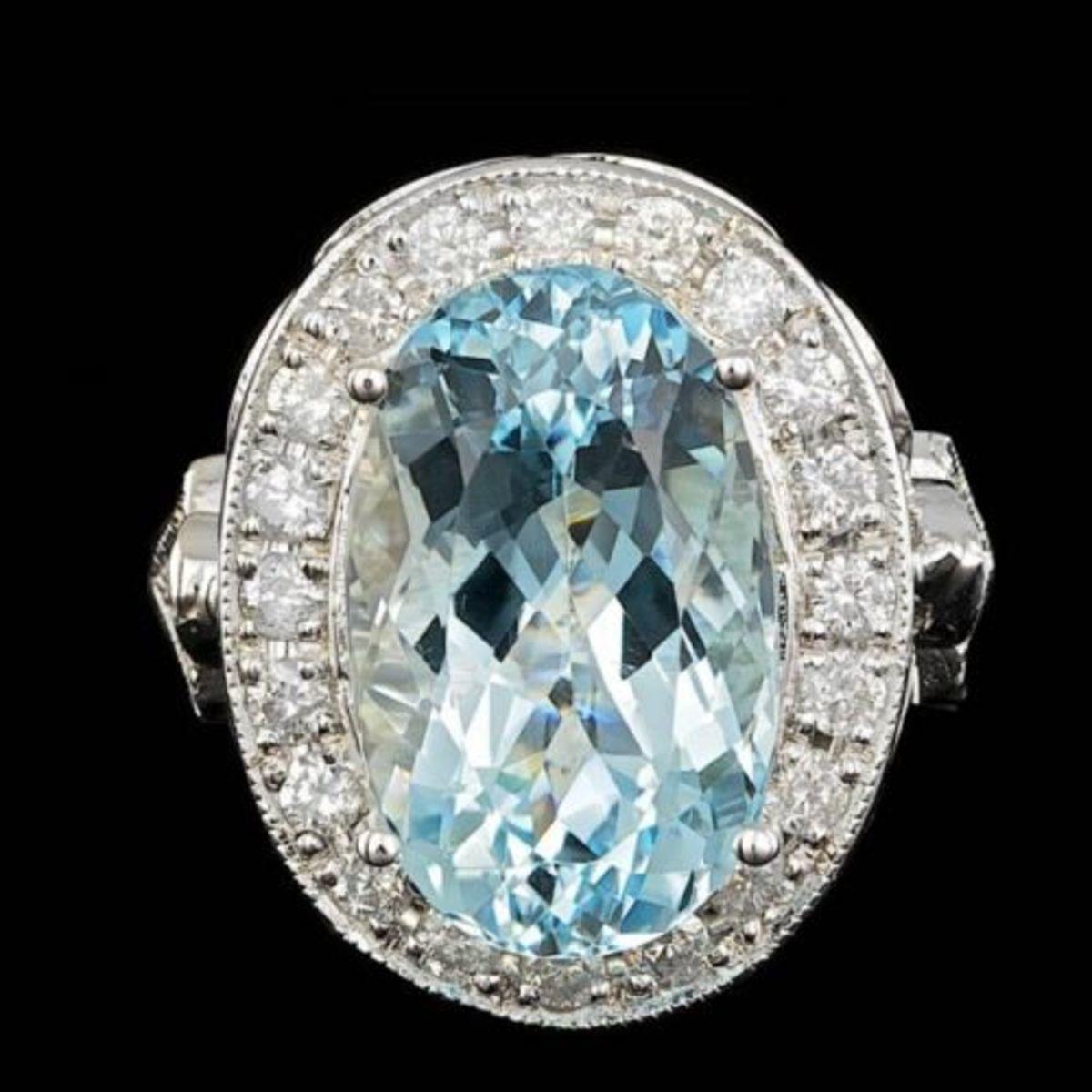 14K White Gold 6.99ct Aquamarine and 1.64ct Diamond Ring