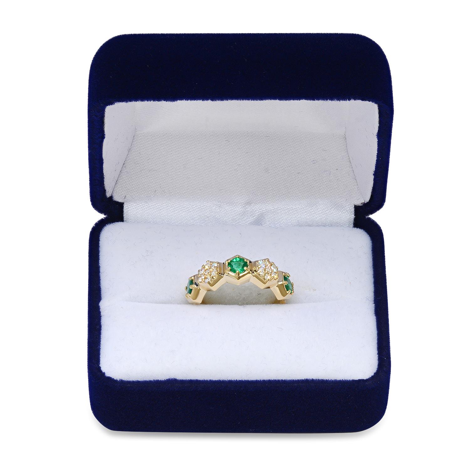 14K Yellow Gold Setting with 1.25ct Emarald and 0.30ct Diamond Ring