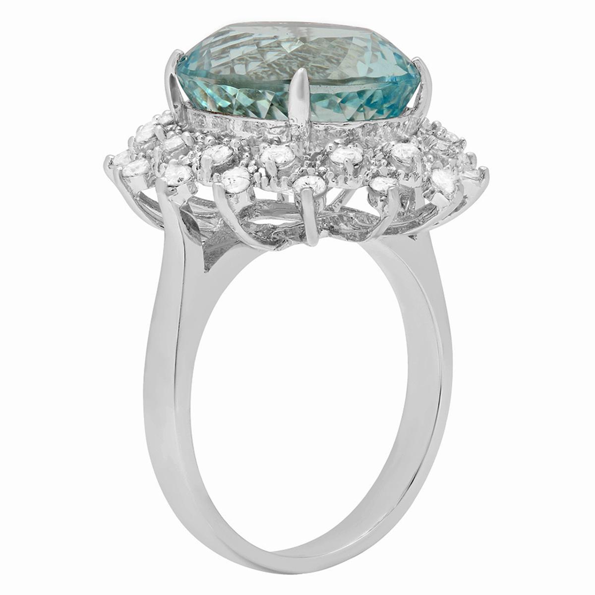 14K Gold 8.92ct Aquamarine and 0.87ct Diamond Ring