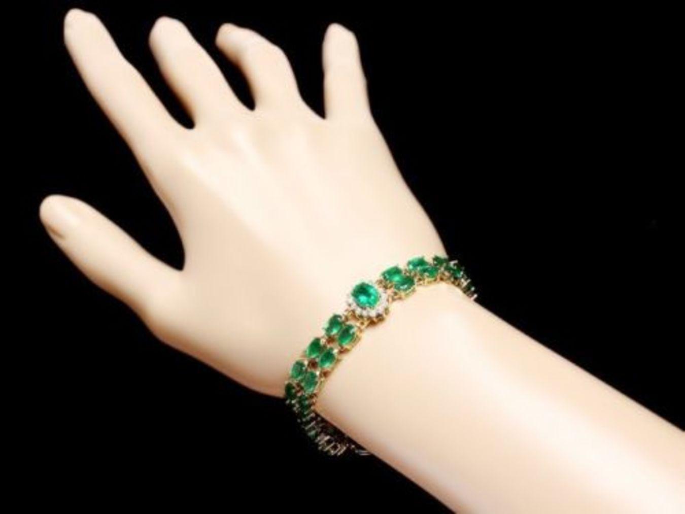 14K Gold 18.21ct Emerald 1.54ct Diamond Bracelet