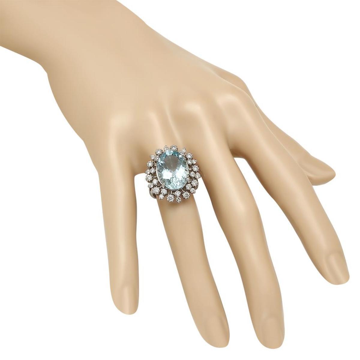 14K White Gold 8.19ct Aquamarine and 1.25ct Diamond Ring