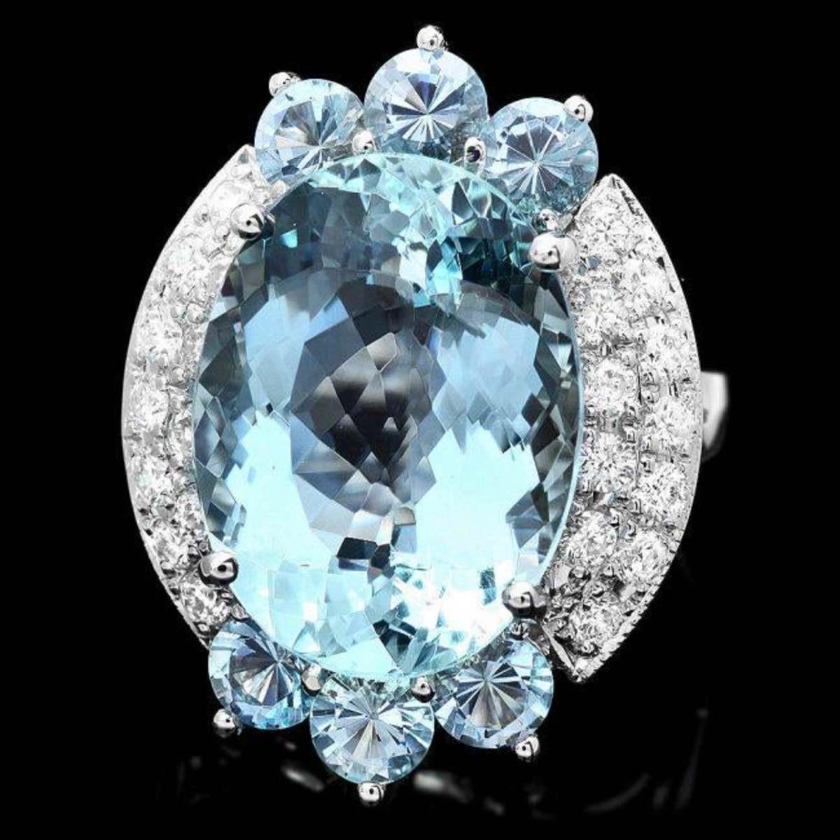 14K White Gold 11.33ct Aquamarine and 0.55ct Diamond Ring