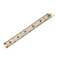14K Yellow Gold Setting with 44, 6mm Pearls and 1.86ct Amethyst Bracelat