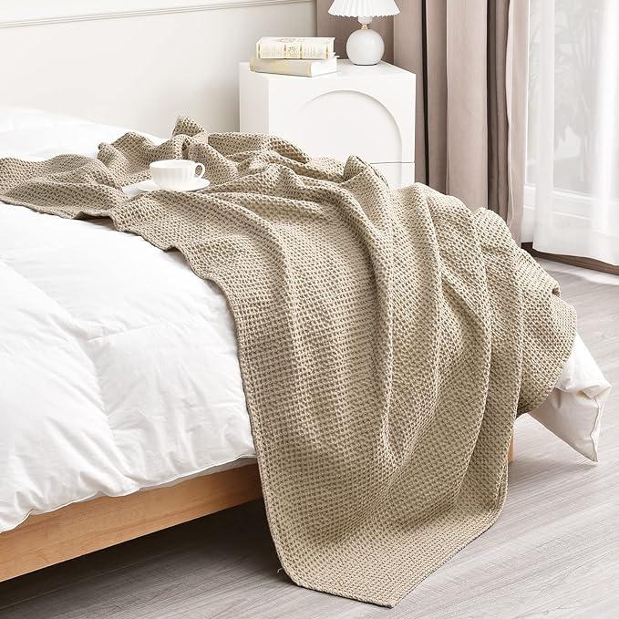 LEVTEK 100% Polyester Waffle Weave Throw Blanket, King Size, Retail $99.00