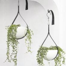 HAJIA 2 PACK WATERDROP HANGING PLANTERS, BLACK IRON PLANT HANGERS WITH NON-DETACHABLE POTS