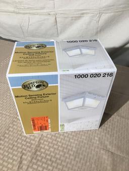 Heath Zenith Path & Landscape Lights 360 Degree Square Motion Sensing, $57.47 Est. Retail Value