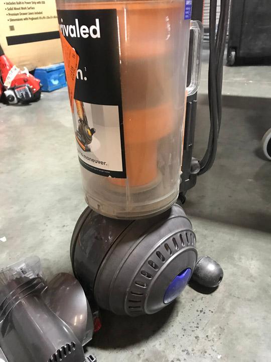 Dyson Multi-Floor II UP19 / 227633-01 Dyson Hygienic Bin Emptying. $286 MSRP