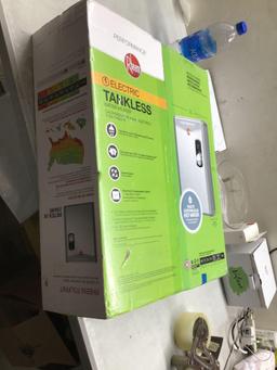Rheem, Retex -18, Performance 18 kW Self-Modulating 3.5 GPM Electric Tankless Water Heater