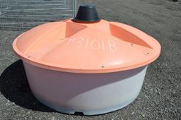Mol-Mix cattle feeder
