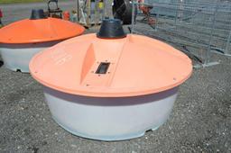 Mol-Mix cattle feeder